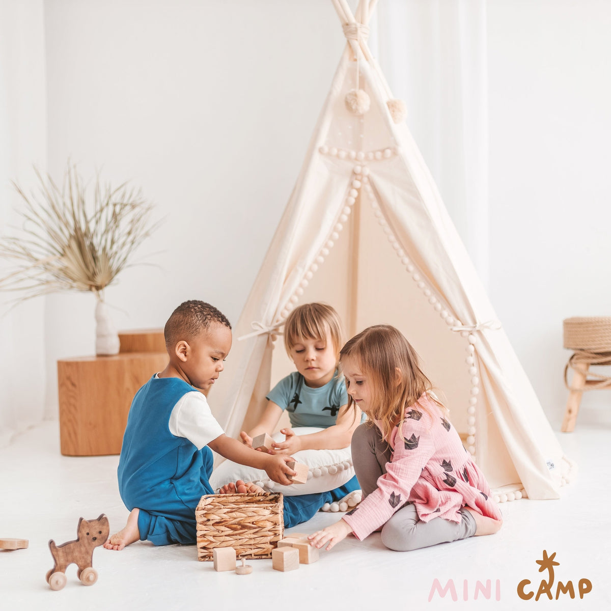 Tipi tent original ecru met pompons – afbeelding 2
