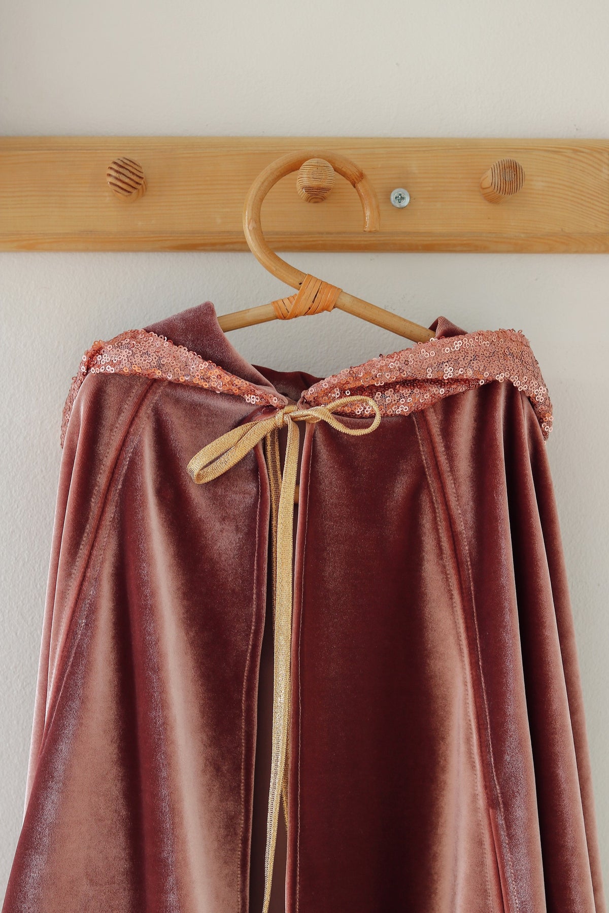 Verkleedcape met capuchon oudroze – afbeelding 3