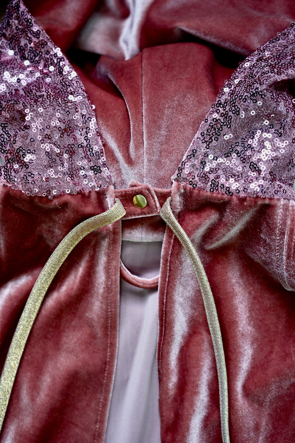Verkleedcape met capuchon oudroze – afbeelding 5