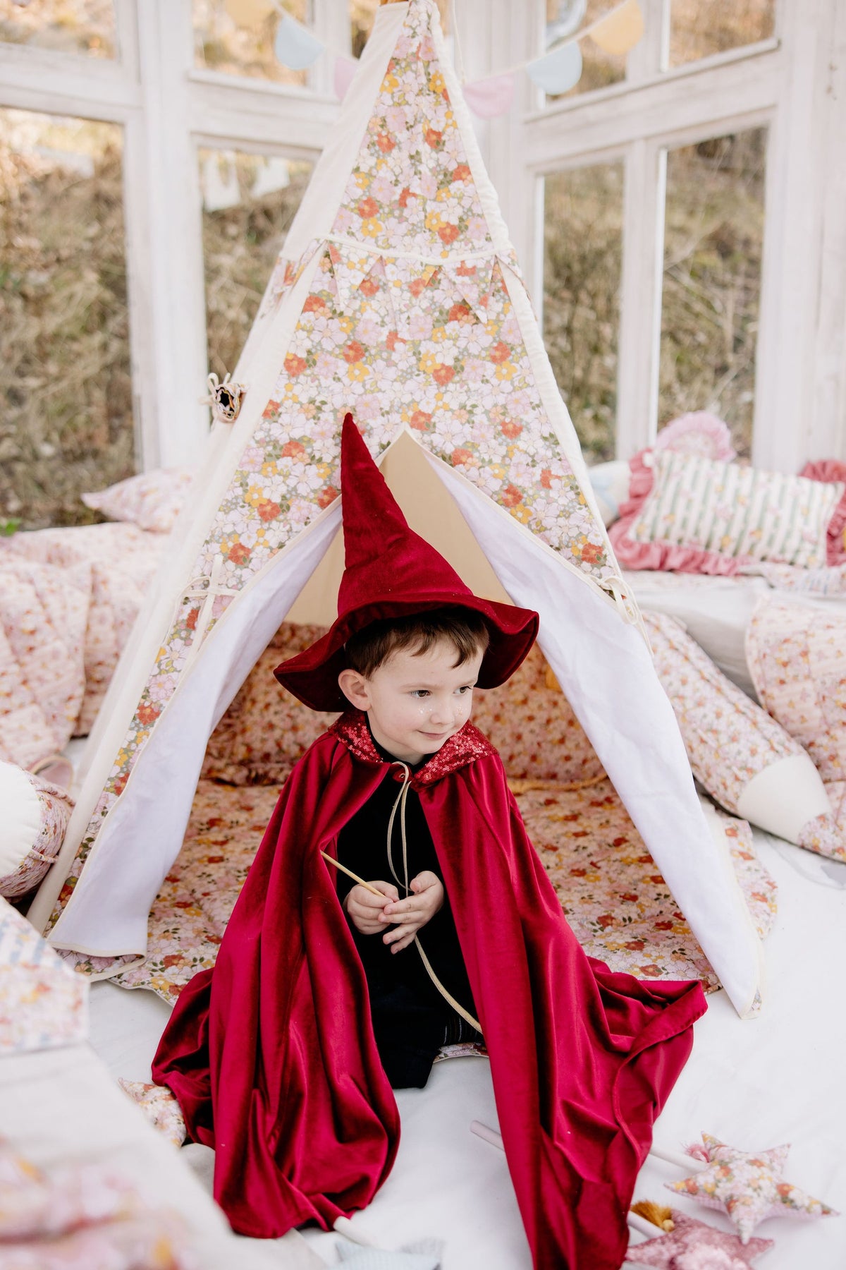 Verkleedcape met capuchon rood – afbeelding 3