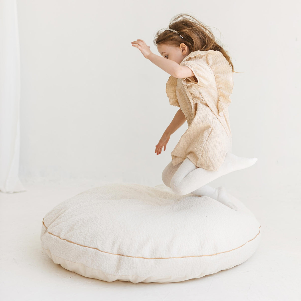 Vloerkussen bouclé ecru rond – afbeelding 2