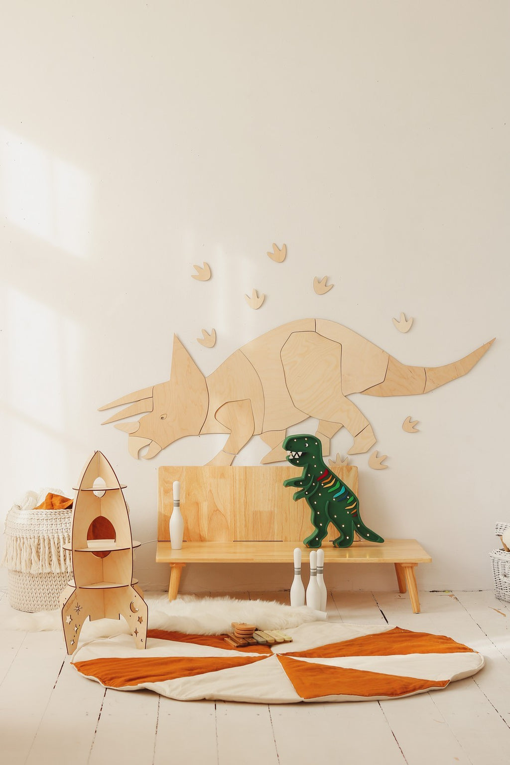 Wanddecoratie kinderkamer – houten dinosaurus triceratops – afbeelding 6