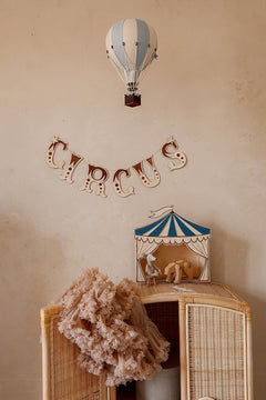 Letterslinger Circus
