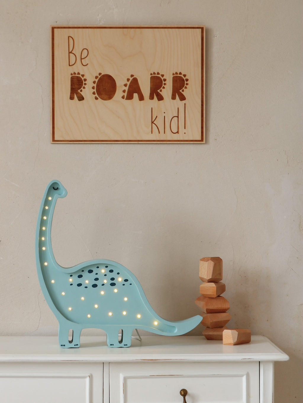 Wanddecoratie kinderkamer – houten poster Be Roarr Kid – afbeelding 2