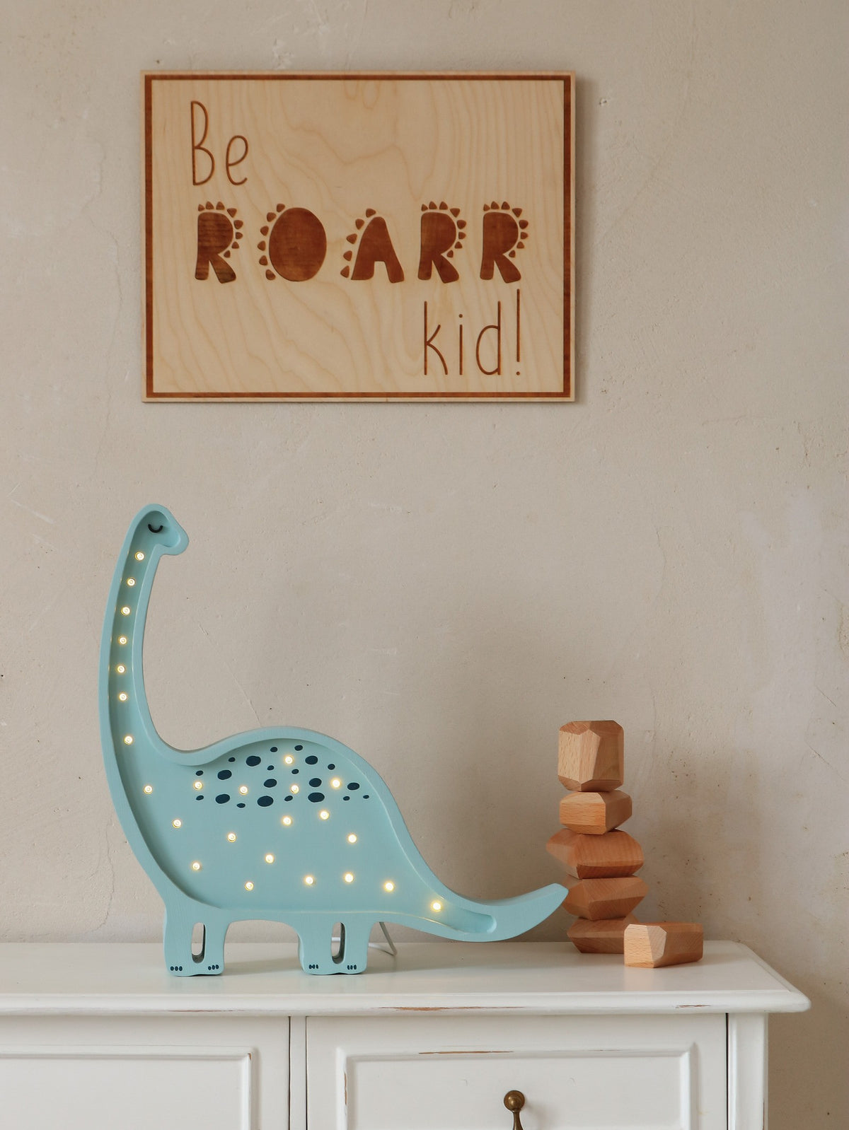 Wanddecoratie kinderkamer – houten poster Be Roarr Kid – afbeelding 2