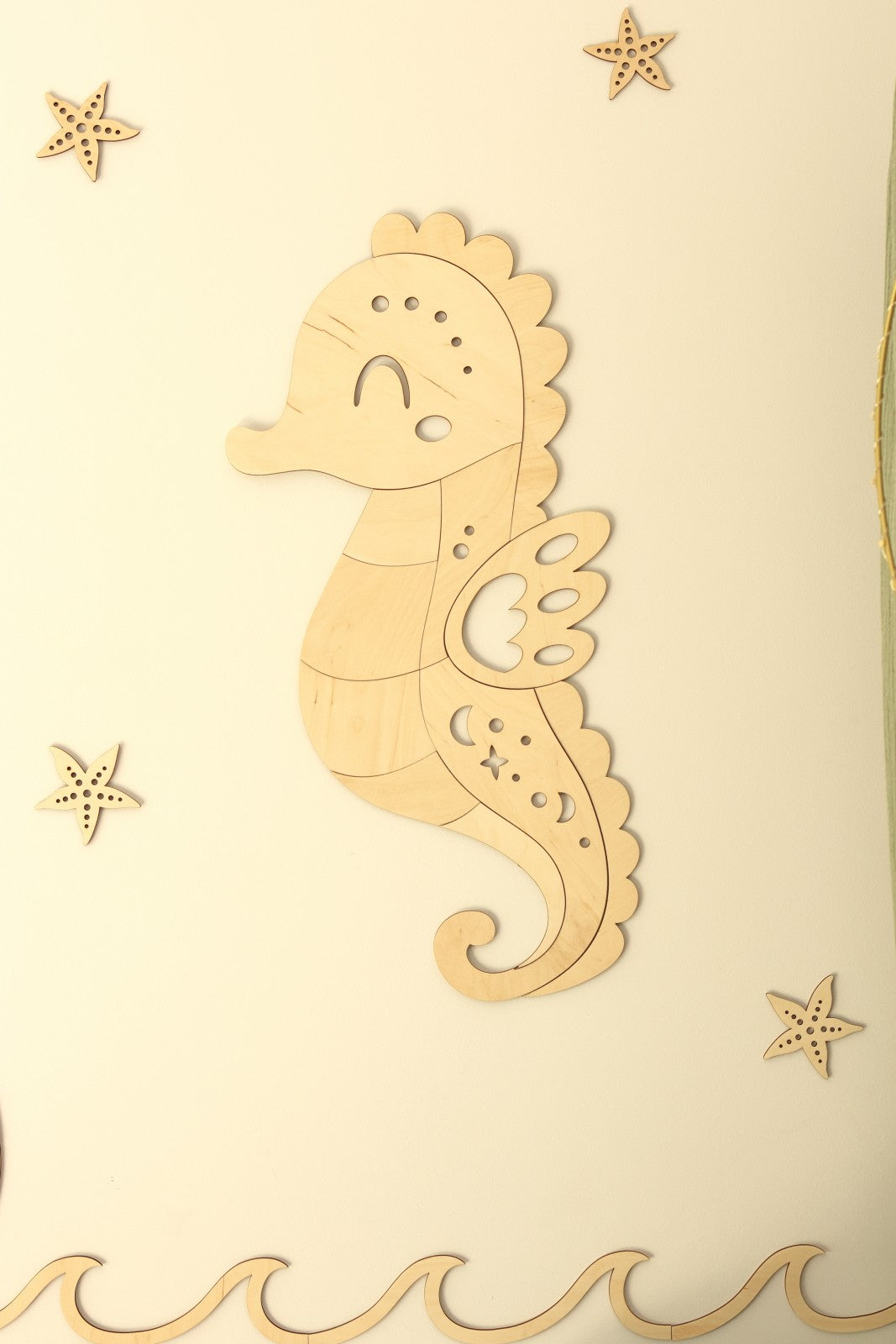 Wanddecoratie kinderkamer – houten zeepaardje – afbeelding 2