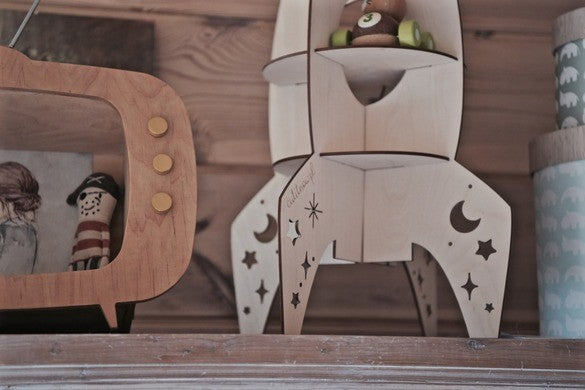 Wandplank kinderkamer – houten raket – afbeelding 4