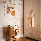 Wandplank kinderkamer met haakjes – roze regenboog – afbeelding 3